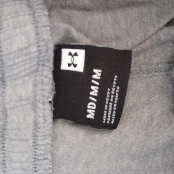 Washed New Under Armor Boys Joggers - Picture 2 of 3